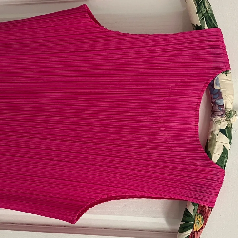 Pleats Please Issey Miyake Vibrant Pink Technical Longline Dress - Picture 3 of 10